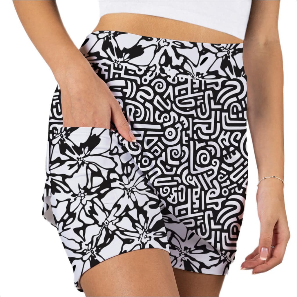 AMAZED BLACK & WHITE SKORT